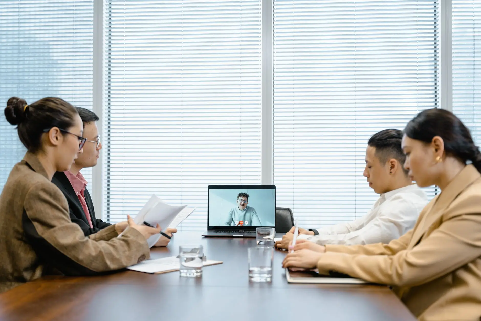 超声诊断仪图像质量评估：从探头技术到智能算法的关键指标解析